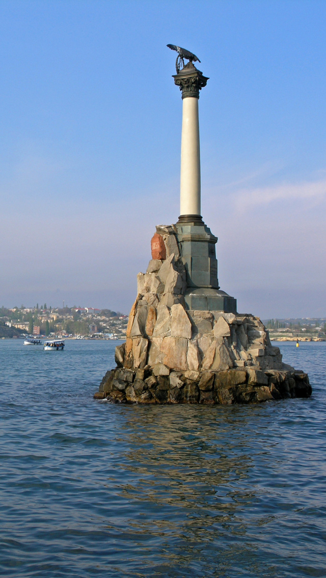 Sevastopol, Black Sea wallpaper 640x1136