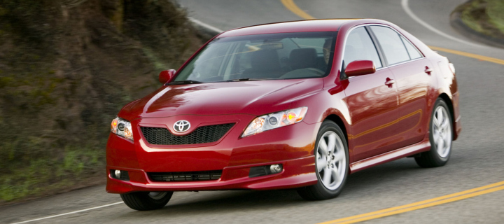 Red Toyota Camry wallpaper 720x320