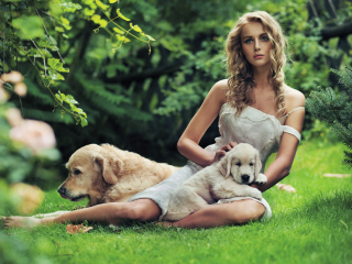 Das Model And Dogs Wallpaper 320x240