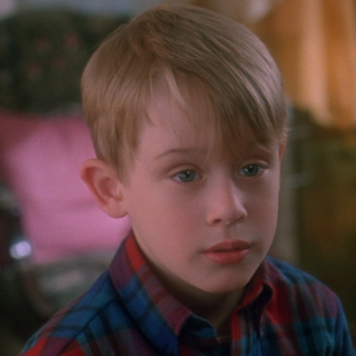 Home Alone Picture for 2048x2048