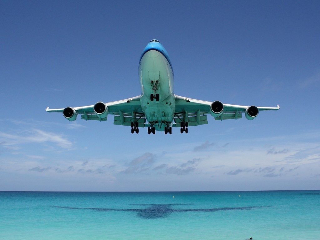 Fondo de pantalla Boeing 747 Maho Beach Saint Martin 1024x768