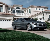 Screenshot №1 pro téma Mercedes Benz S63 AMG Coupe 176x144