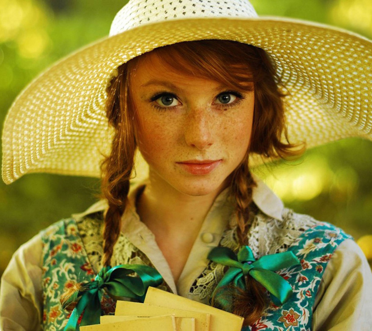 Sfondi Romantic Girl In Straw Hat 1440x1280