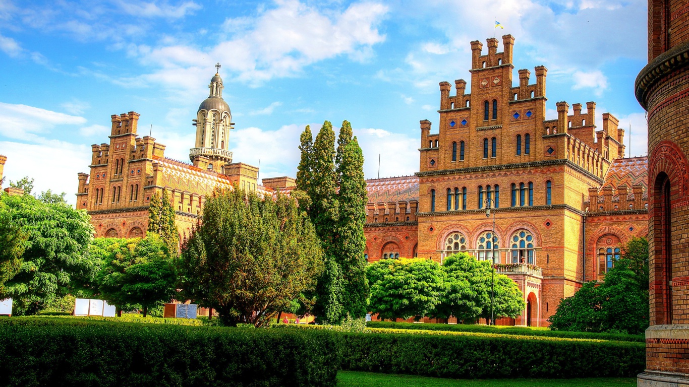 Chernivtsi University Castle wallpaper 1366x768