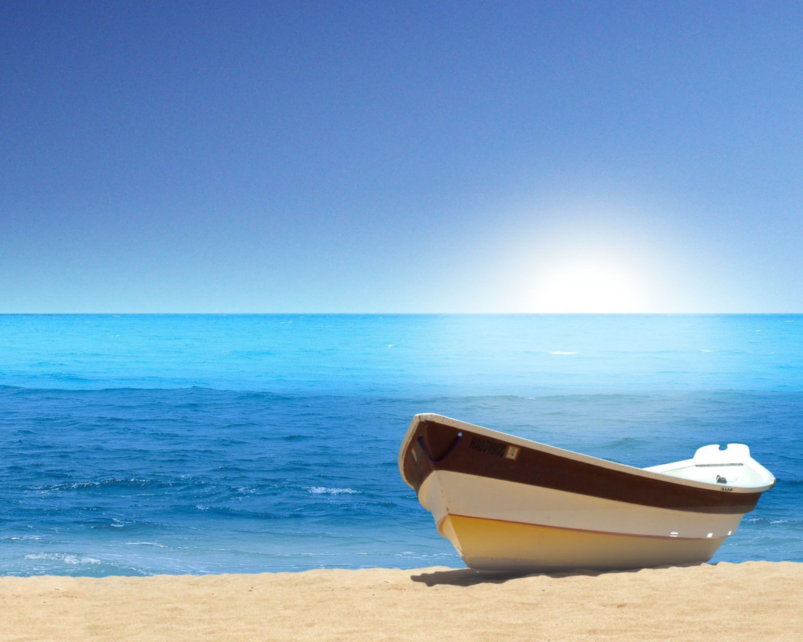 Fondo de pantalla Boat At Pieceful Beach 1600x1280