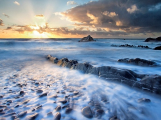 Amazing Oceanscape And Golden Clouds wallpaper 320x240