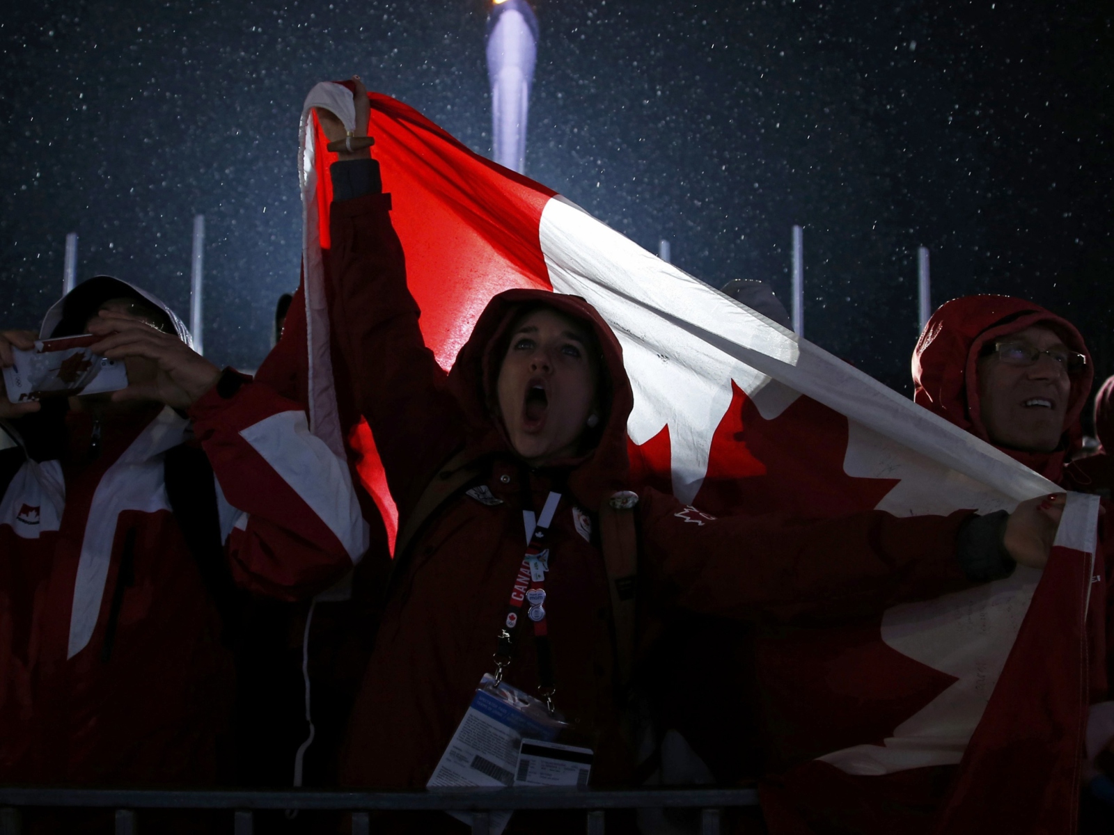 Canada Sport Fans wallpaper 1600x1200