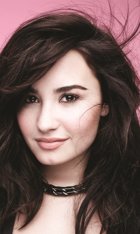 Обои Demi Lovato Girlfriend 480x800