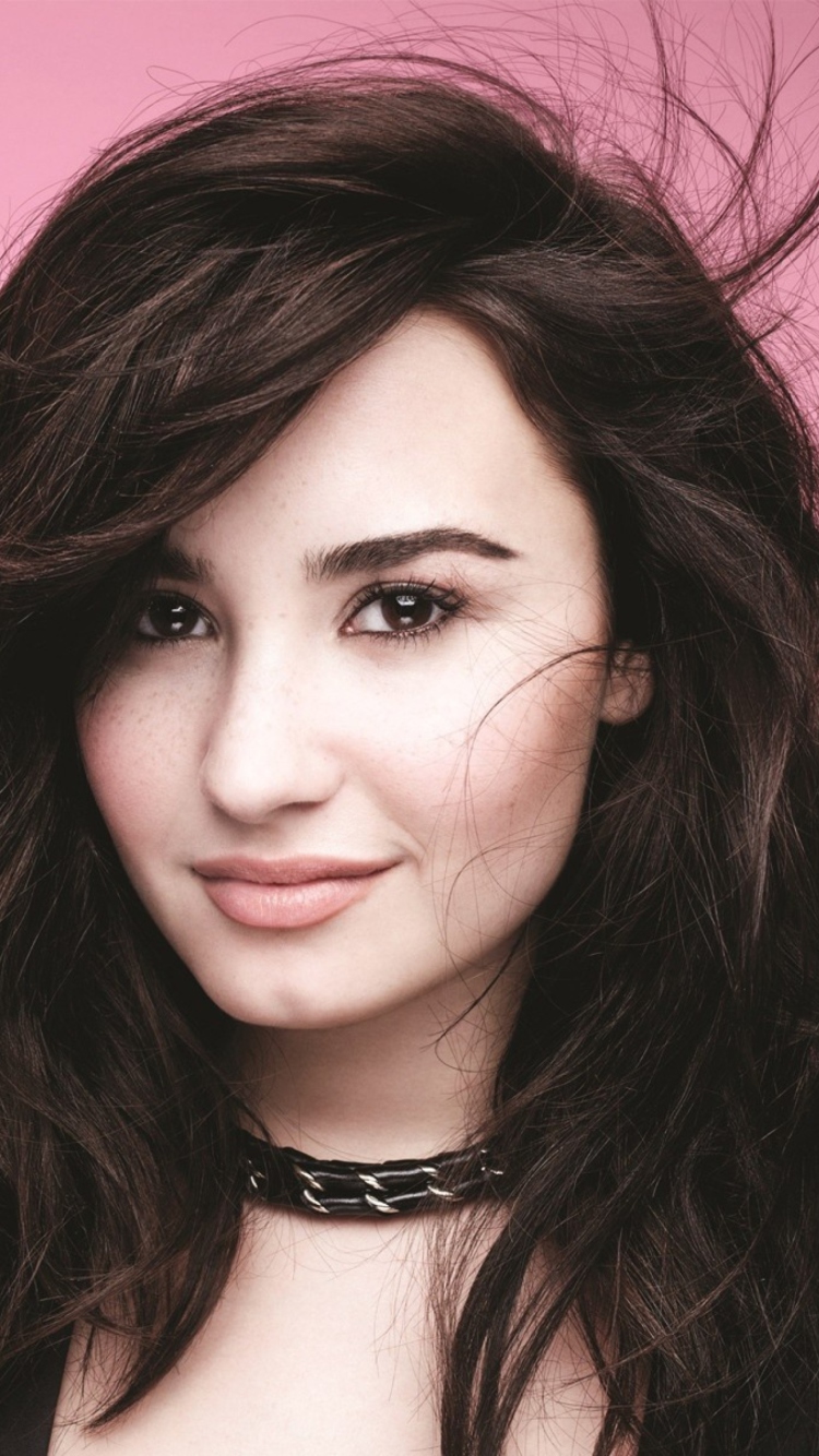 Das Demi Lovato Girlfriend Wallpaper 750x1334
