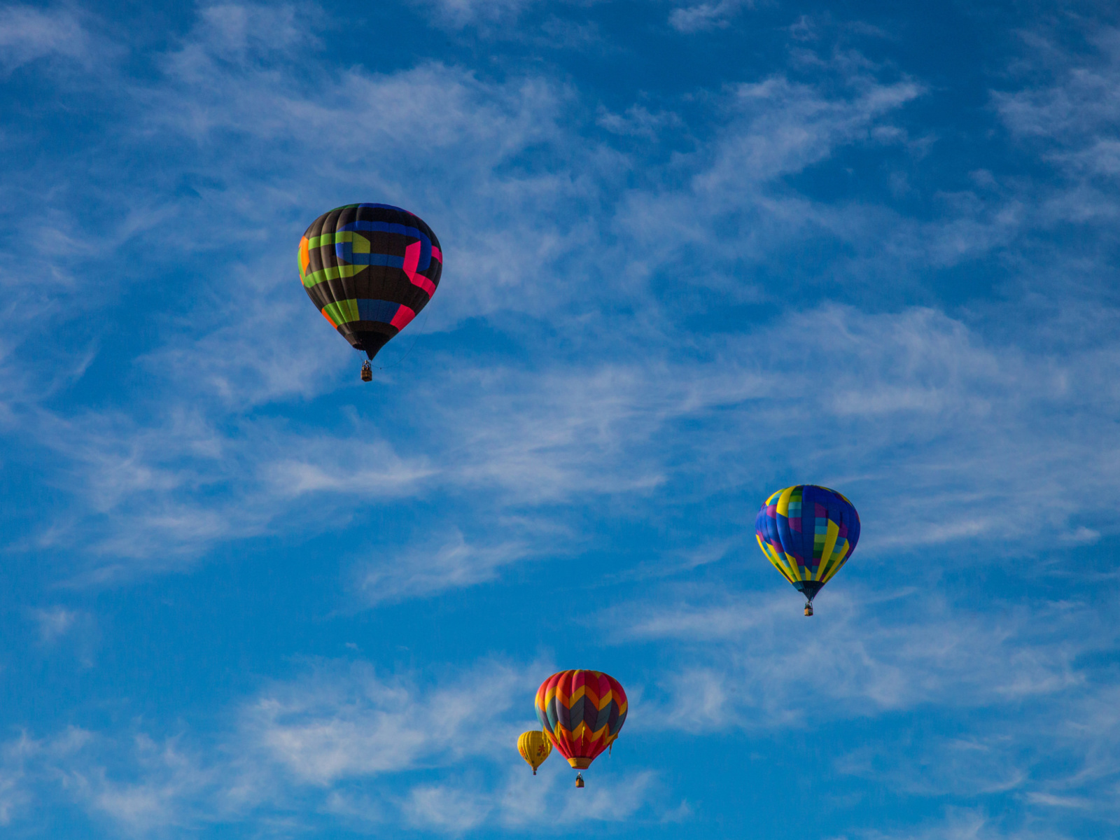 Das Climb In Balloon Wallpaper 1600x1200