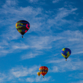 Climb In Balloon - Obrázkek zdarma pro 2048x2048