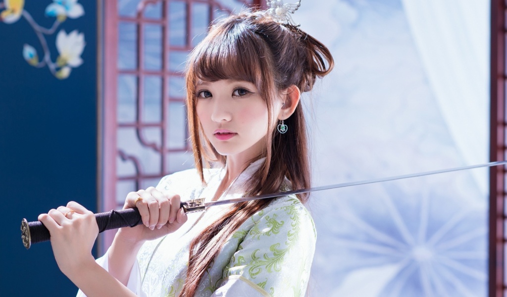Samurai Girl with Katana wallpaper 1024x600