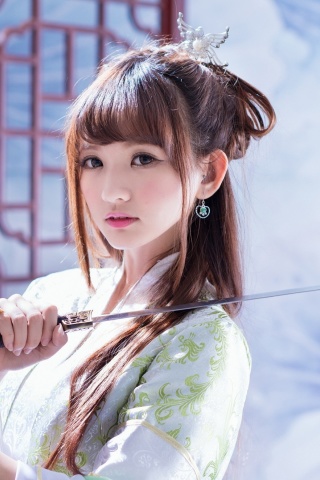 Screenshot №1 pro téma Samurai Girl with Katana 320x480