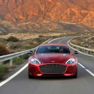 Kostenloses Aston Martin Rapide Grand Tourer Wallpaper für iPad