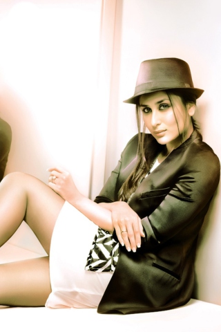 Das Kareena Kapoor Wallpaper 320x480