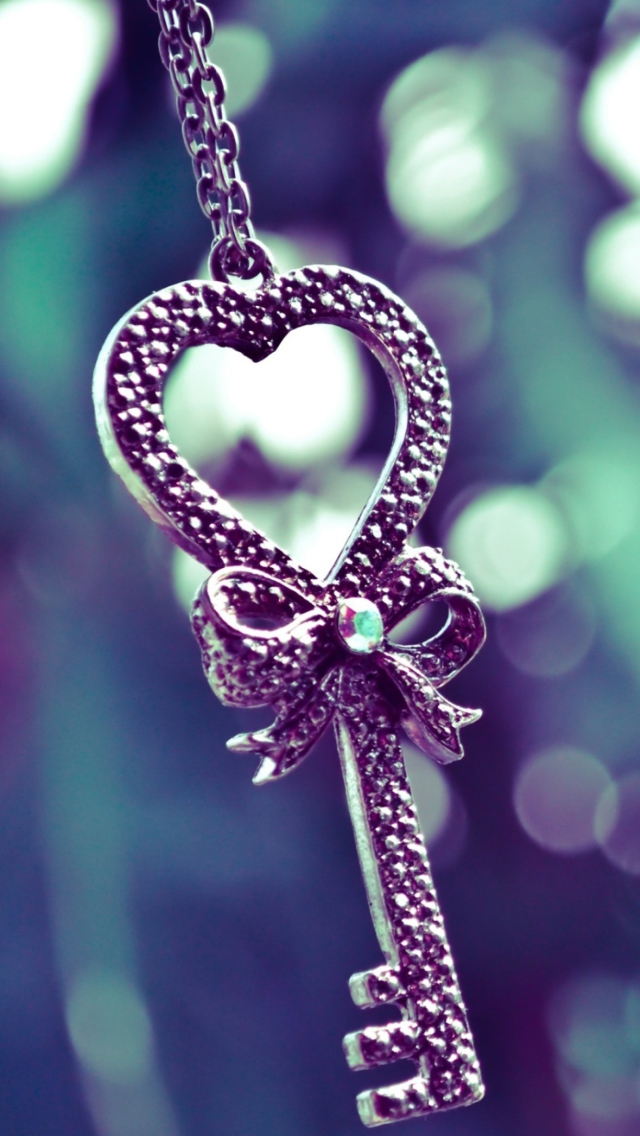 Key To My Heart wallpaper 640x1136