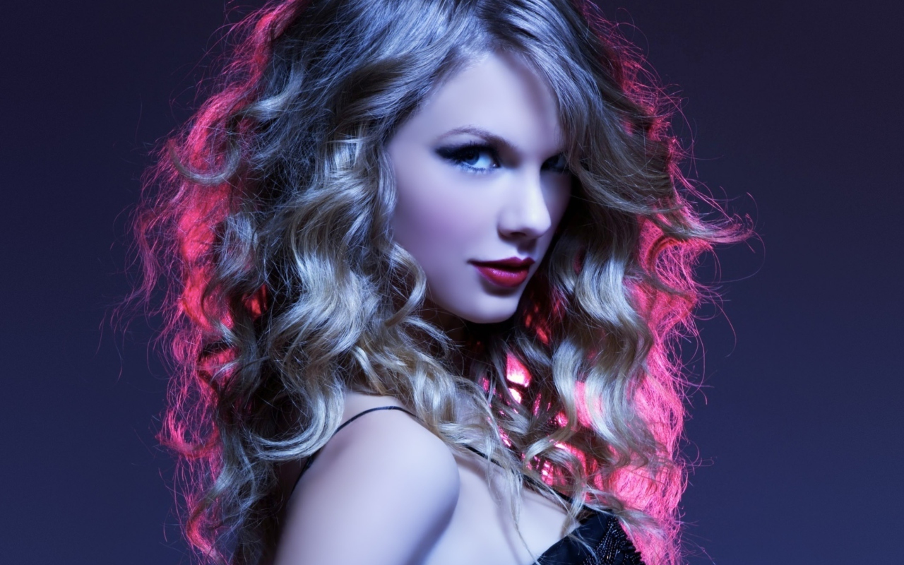 Обои Taylor Swift Curly 1280x800