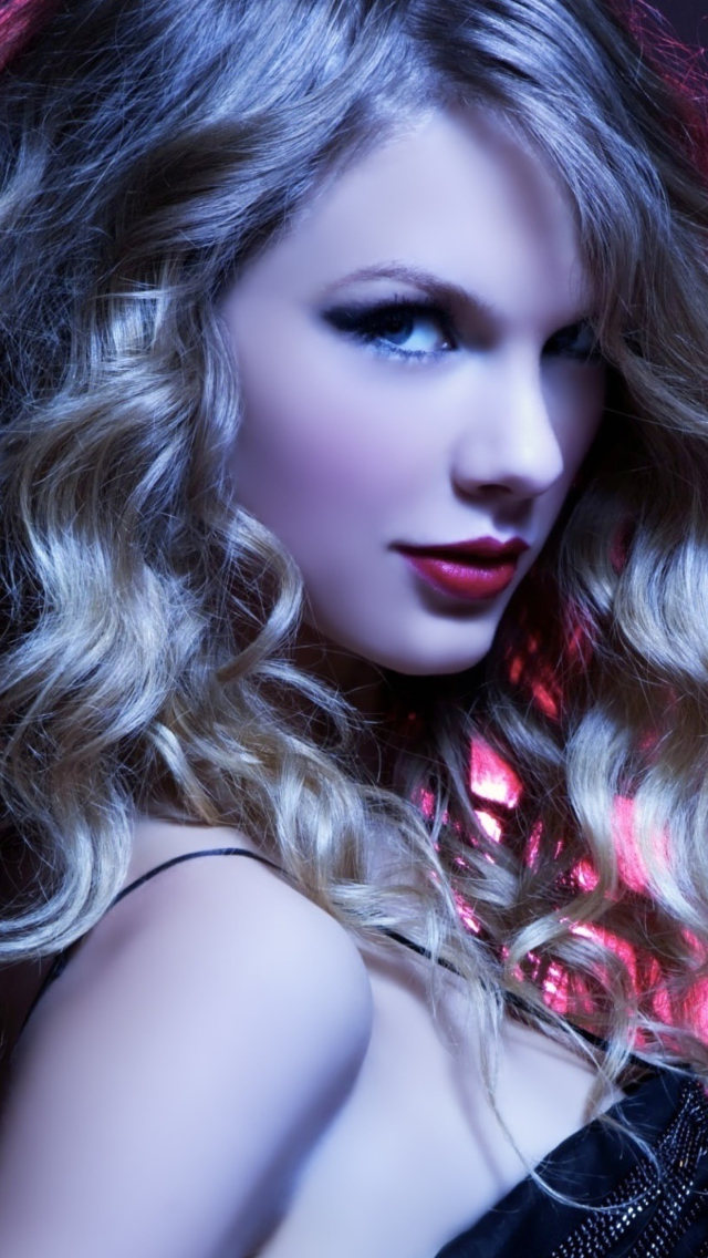 Обои Taylor Swift Curly 640x1136