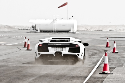 Das White Lamborghini Murcielago On Track Wallpaper 480x320