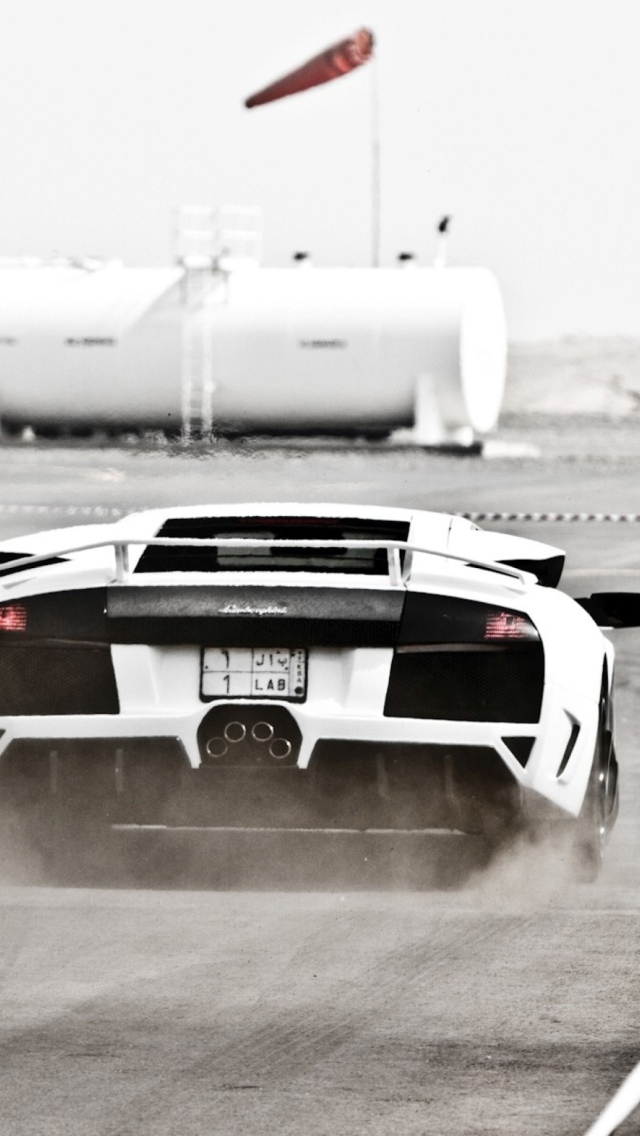 Das White Lamborghini Murcielago On Track Wallpaper 640x1136