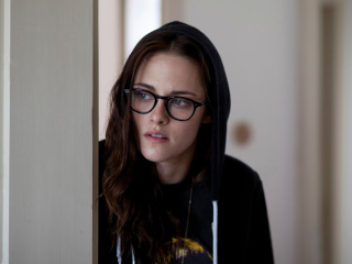 Kristen Stewart in Clouds of Sils Maria wallpaper 320x240