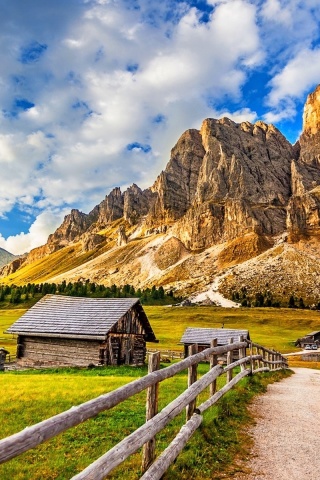 Das South Tyrol and Dolomites Wallpaper 320x480