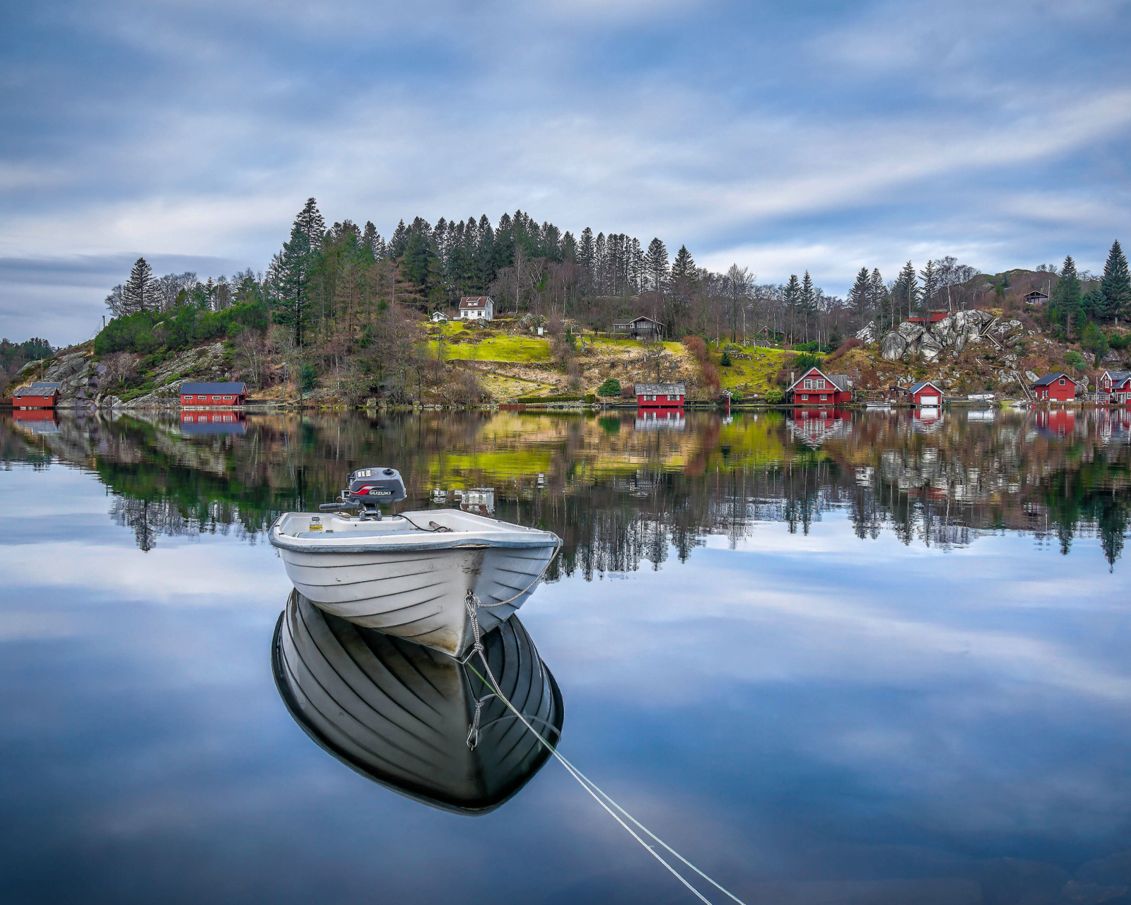 Das Norway town landscape Wallpaper 1600x1280