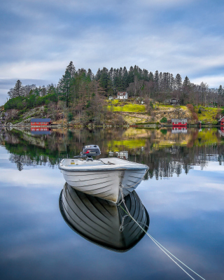 Norway town landscape sfondi gratuiti per iPhone 6 Plus