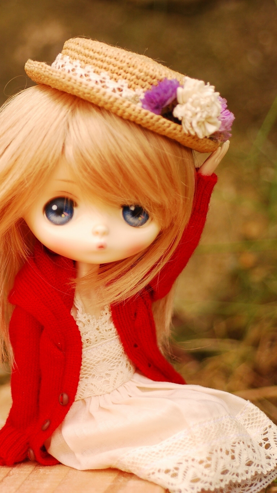 Screenshot №1 pro téma Blonde Doll In Romantic Dress And Hat 1080x1920