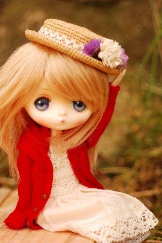 Fondo de pantalla Blonde Doll In Romantic Dress And Hat 320x480