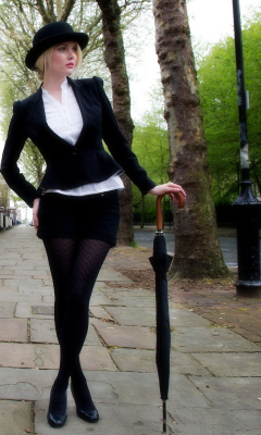 Screenshot №1 pro téma London Girl 240x400