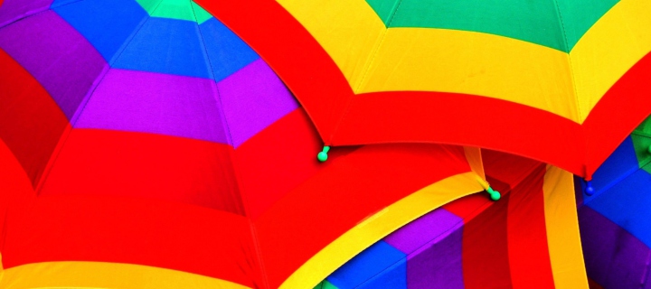 Fondo de pantalla Rainbow Umbrellas 720x320
