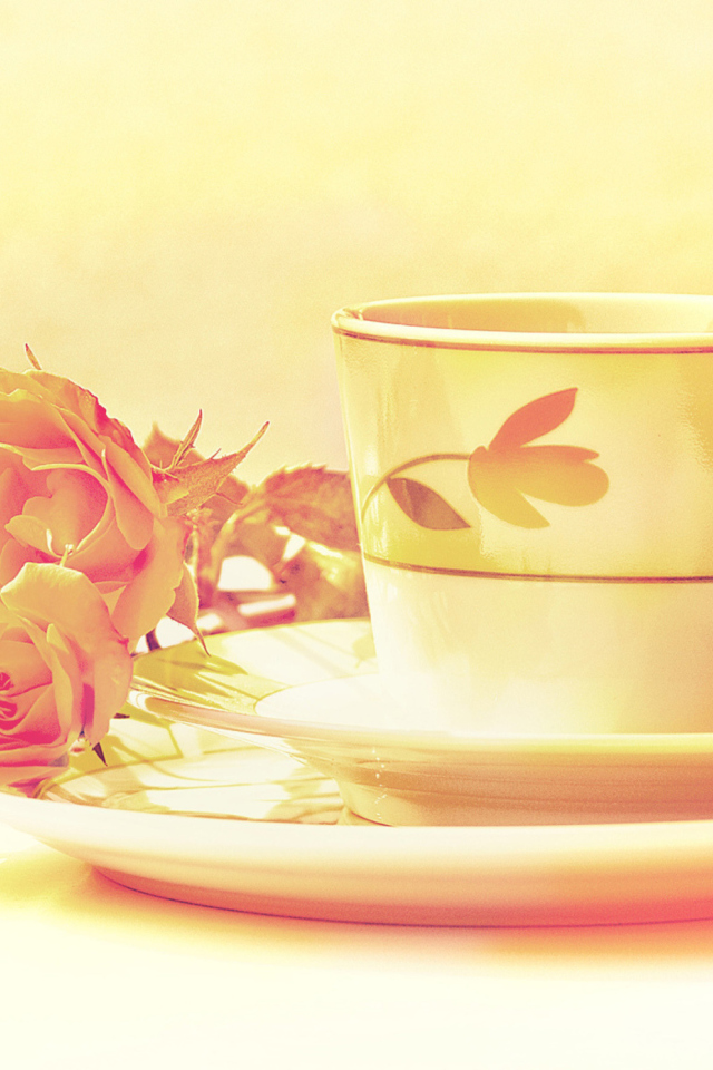 Fondo de pantalla Tea And Roses 640x960
