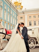 Wedding in carriage wallpaper 132x176