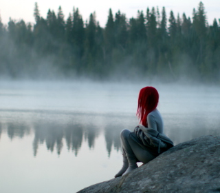 Kostenloses Girl With Red Hair And Lake Fog Wallpaper für iPad Air