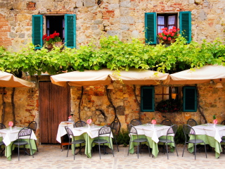 Tavern In Italy screenshot #1 320x240