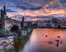 Das Charles Bridge in Prague Wallpaper 220x176
