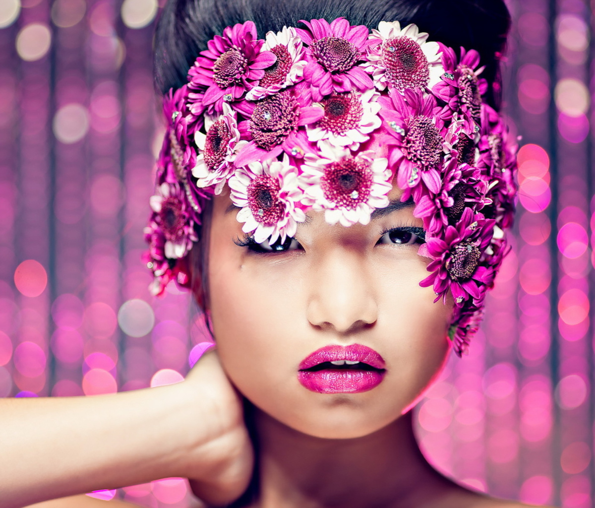 Обои Asian Fashion Model With Pink Flower Wreath 1200x1024