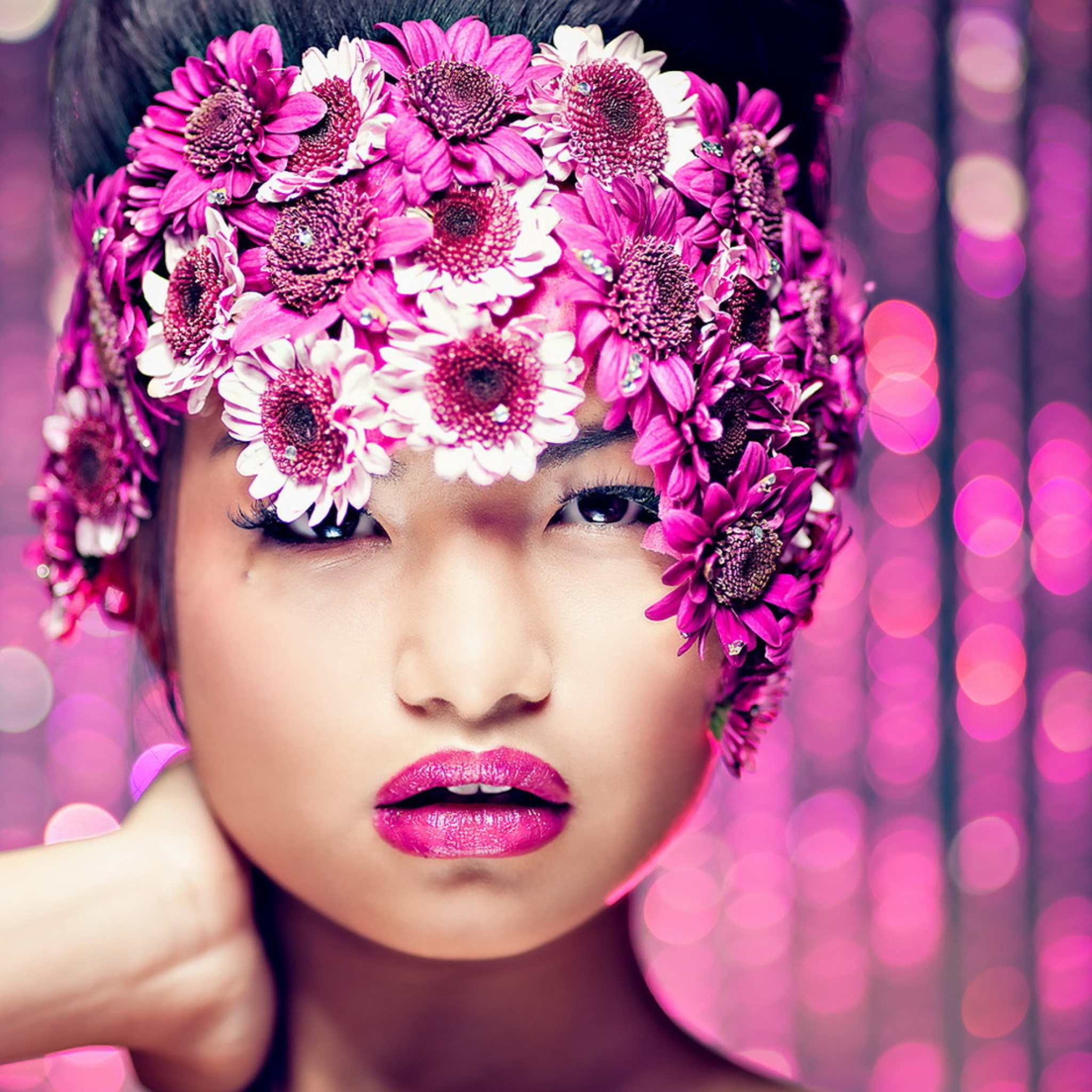 Обои Asian Fashion Model With Pink Flower Wreath 2048x2048
