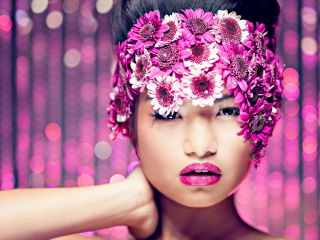 Sfondi Asian Fashion Model With Pink Flower Wreath 320x240