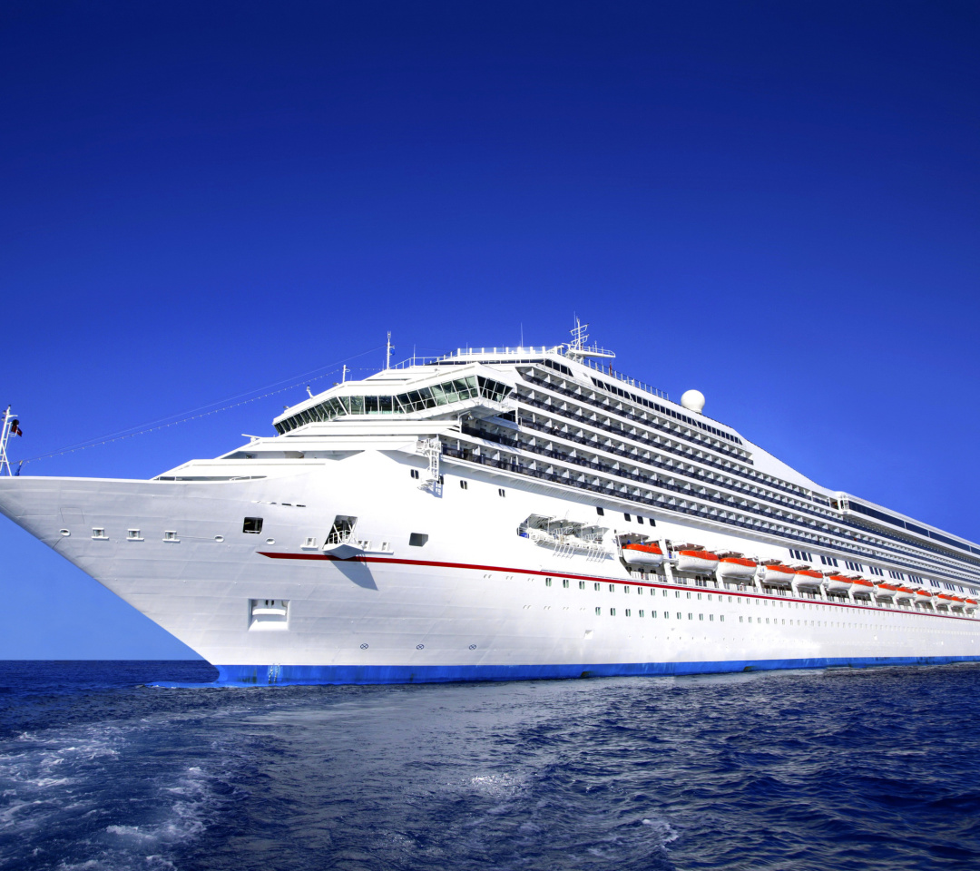 Fondo de pantalla Cruise Ship 1080x960