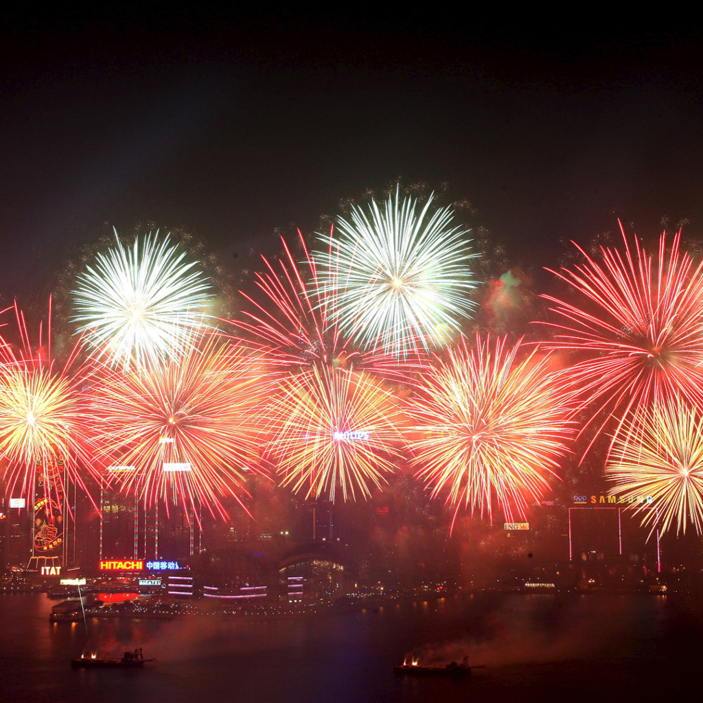 Обои Fireworks In Hong Kong 1024x1024