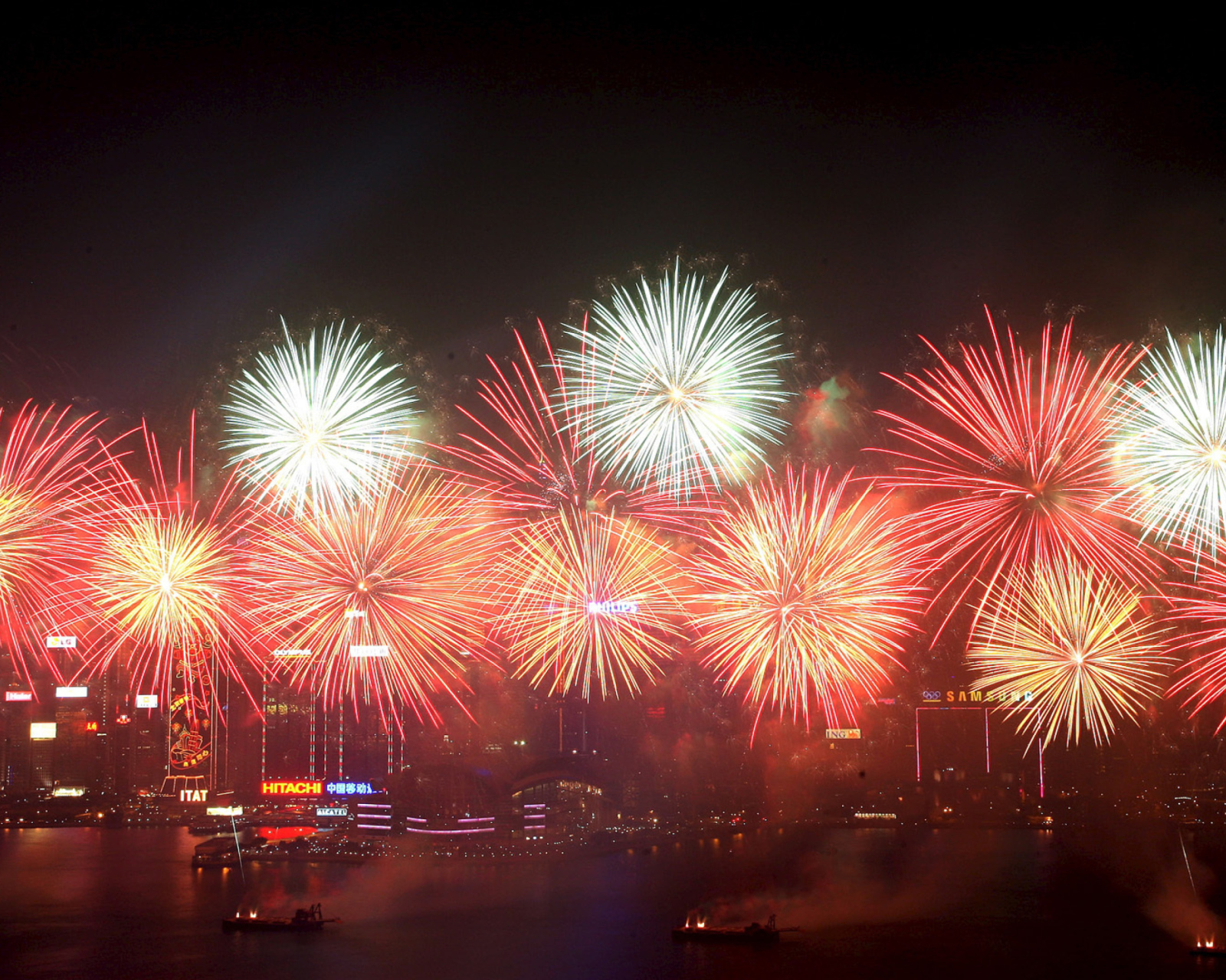 Das Fireworks In Hong Kong Wallpaper 1600x1280
