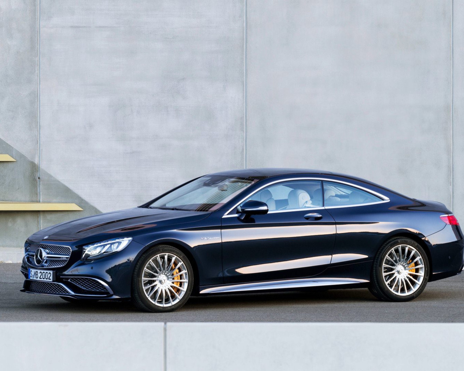 Обои Mercedes-Benz S65 AMG Coupe 1600x1280