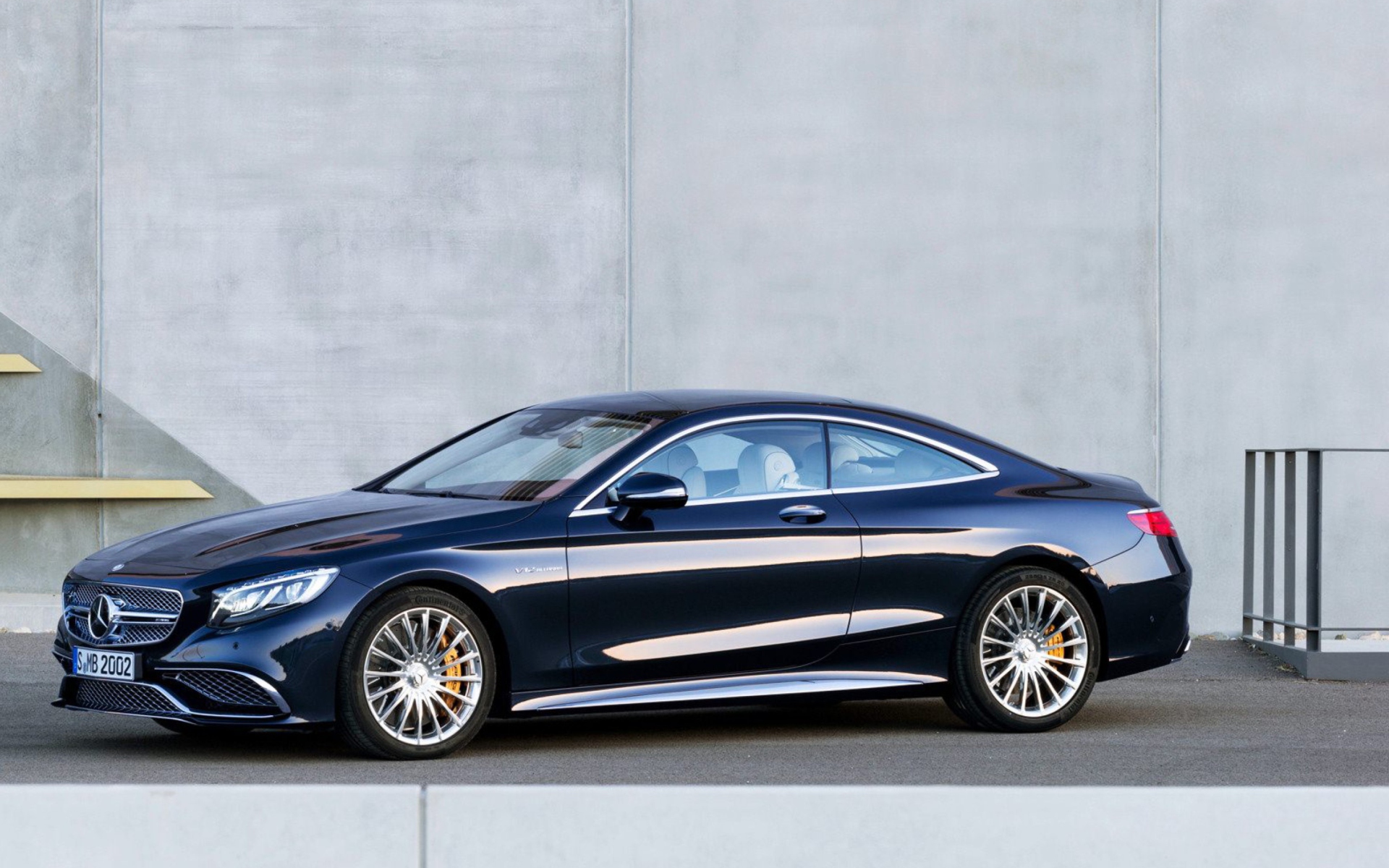 Mercedes-Benz S65 AMG Coupe wallpaper 1920x1200