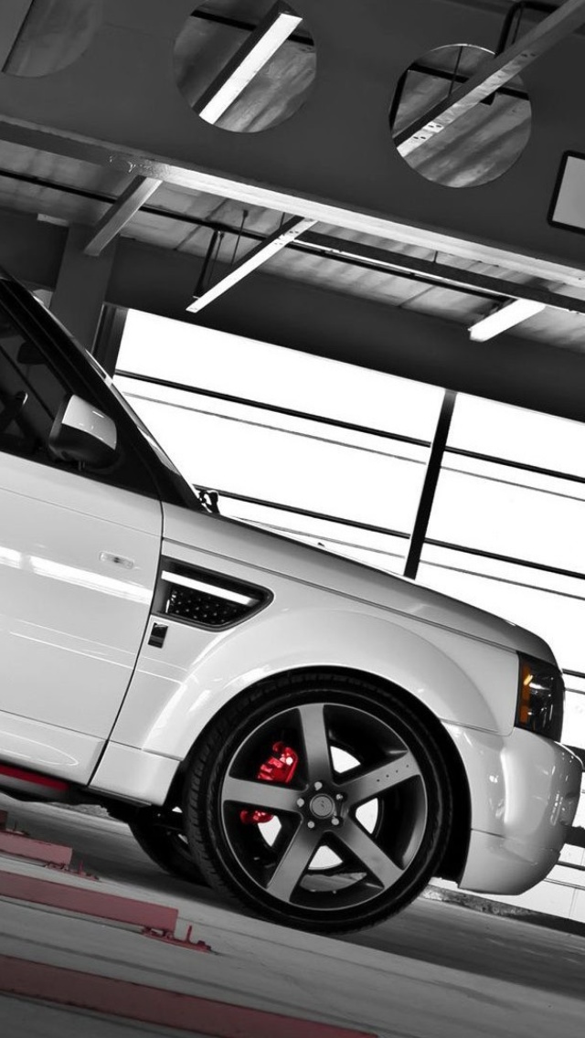 Screenshot №1 pro téma Range Rover Sport 3.0TD V6 640x1136