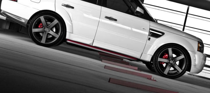 Das Range Rover Sport 3.0TD V6 Wallpaper 720x320