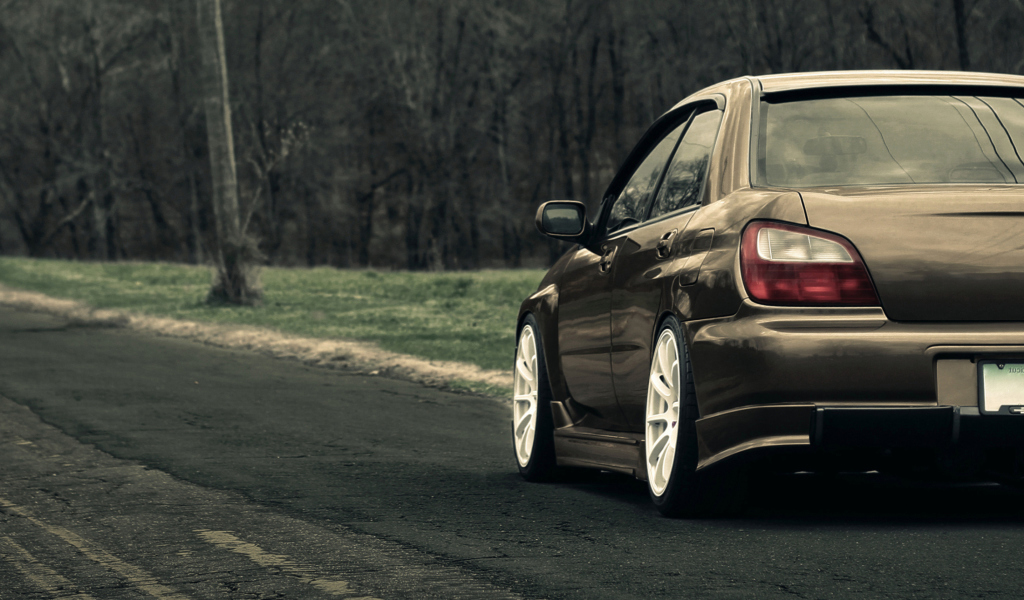 Das Subaru Impreza Wallpaper 1024x600