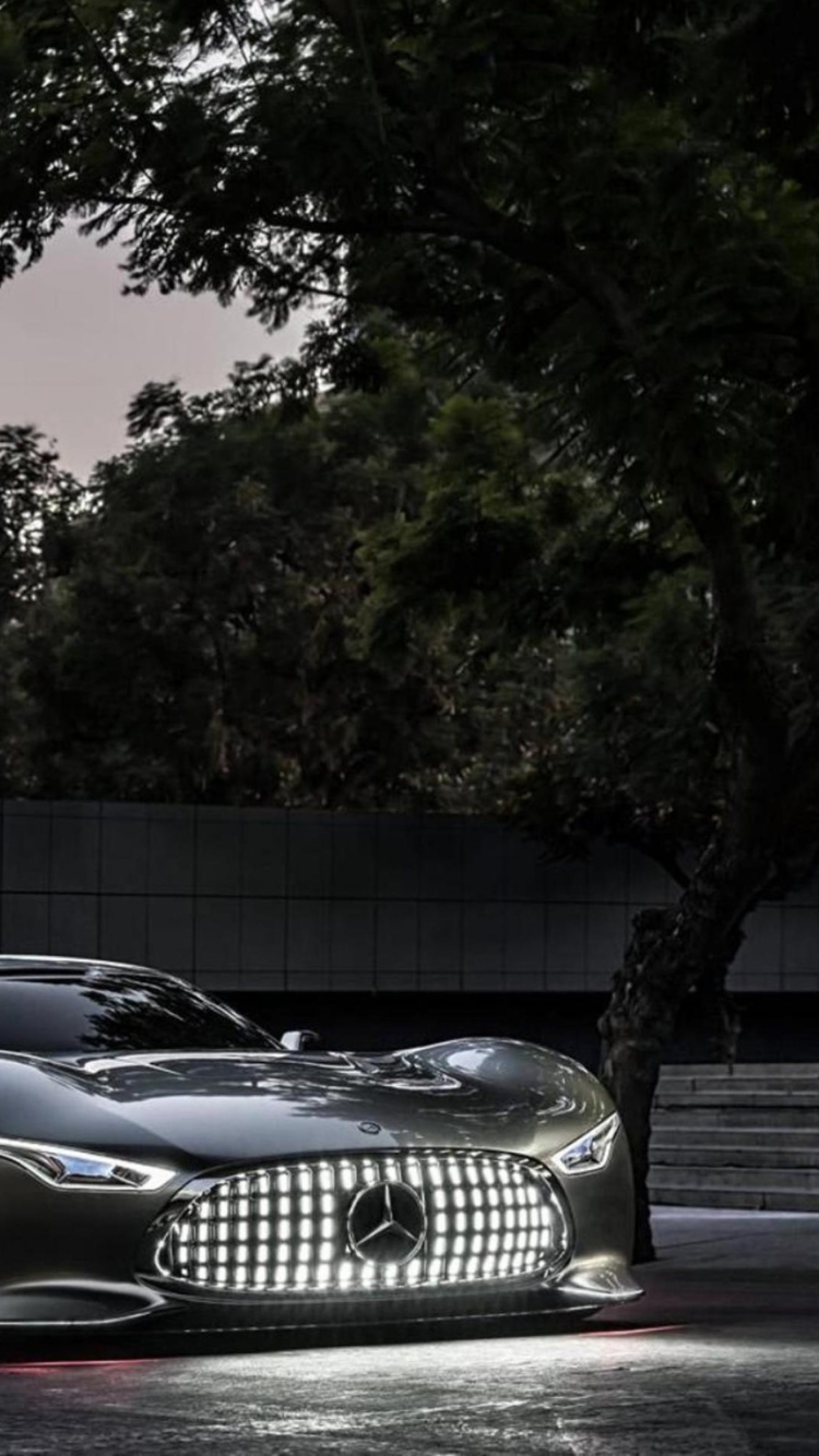Mercedes From Future screenshot #1 750x1334