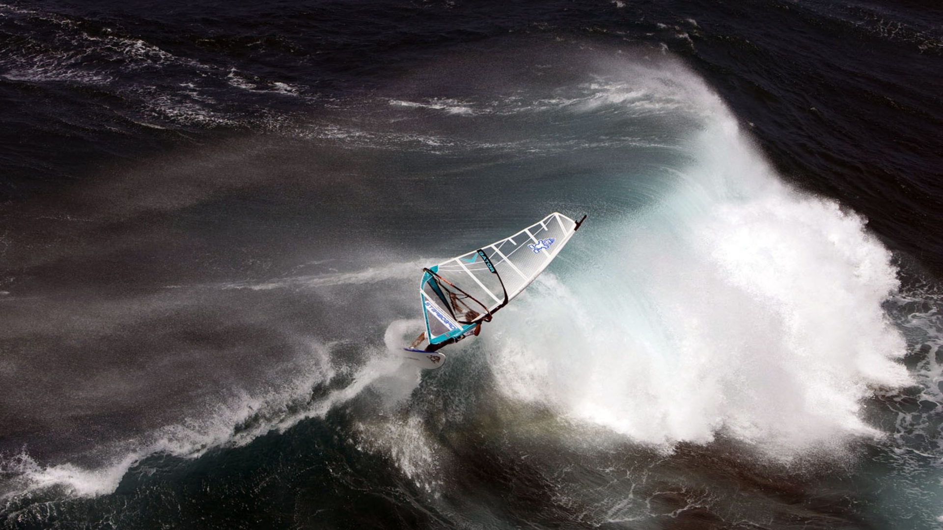 Обои Big Wave Windsurfing 1920x1080